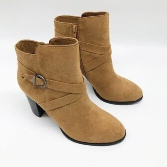 CALLISTO Acceptance Bootie  - Picture 2 of 7